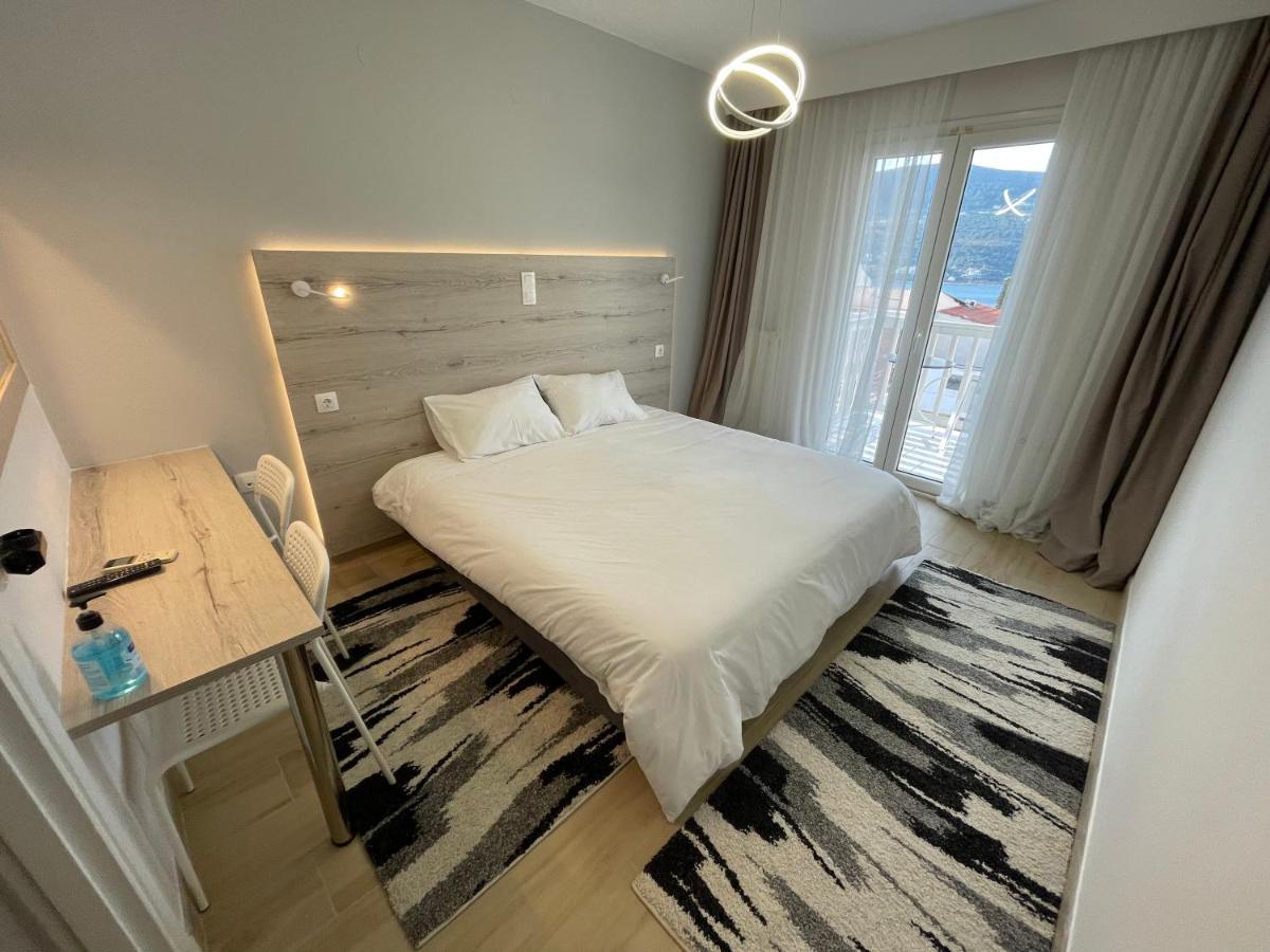 Hotel Anthousa Számosz Kültér fotó